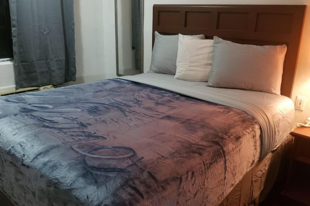 Osu King Bed Hotel Room 109 Wi-Fi Booking Stillwater Esterno foto